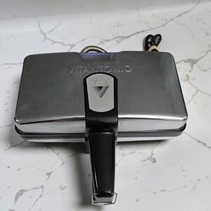 Vitantonio Pizzelle Baker TSK-2423 Electric Pizzelle Iron 750W Nonstick Plates